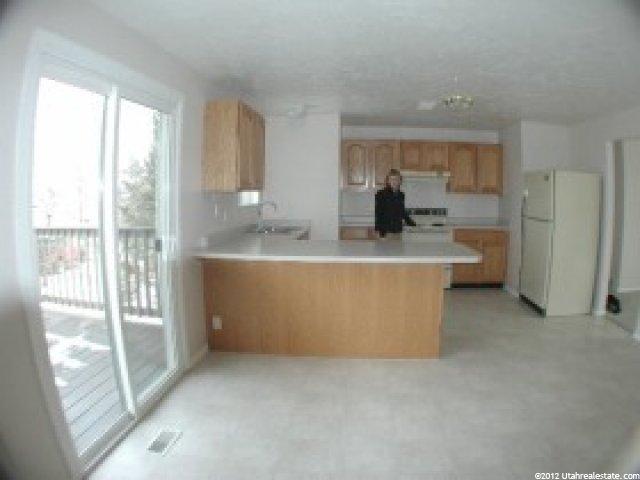1717 Ski View Dr, Sandy, UT 84092 — photo 3