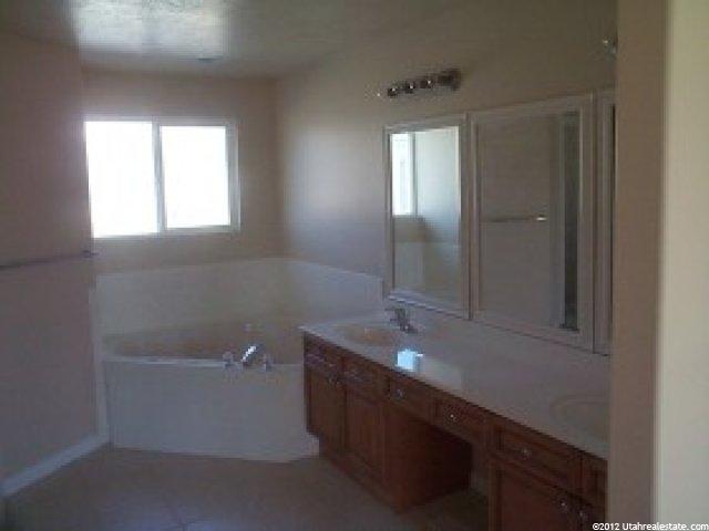 2560 Remuda Dr, Farr West, UT 84404 — photo 4