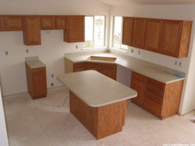 182 E 1400 S, Kaysville, UT 84037 — photo 2