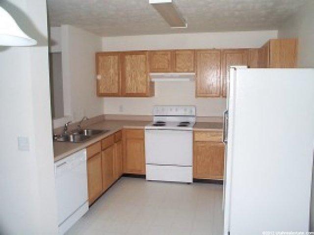 1983 N 2195 W, Clinton, UT 84015 — photo 4