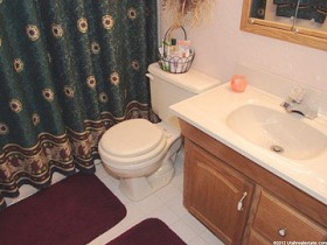 5293 Leprechaun Ln, Kearns, UT 84118 — photo 8