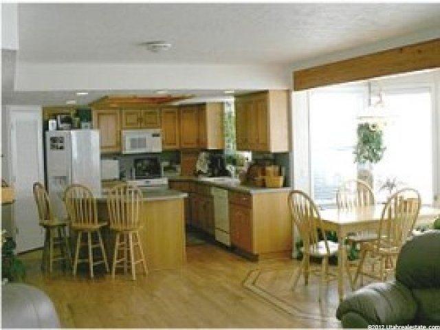 1057 S 6525 E, Huntsville, UT 84317 — photo 3