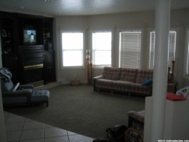 285 E 200 N, Millville, UT 84326 — photo 3