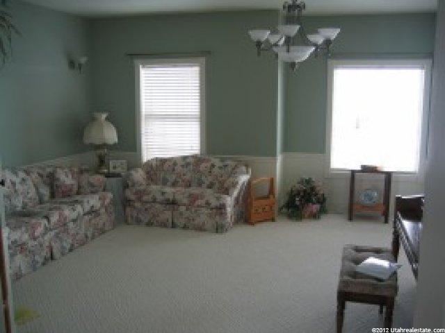 285 E 200 N, Millville, UT 84326 — photo 4
