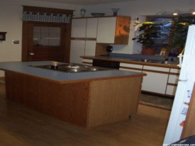 8135 S 1000 E, Sandy, UT 84094 — photo 4