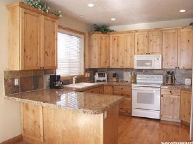 3256 Lantern Hill Ct, Sandy, UT 84093 — photo 4