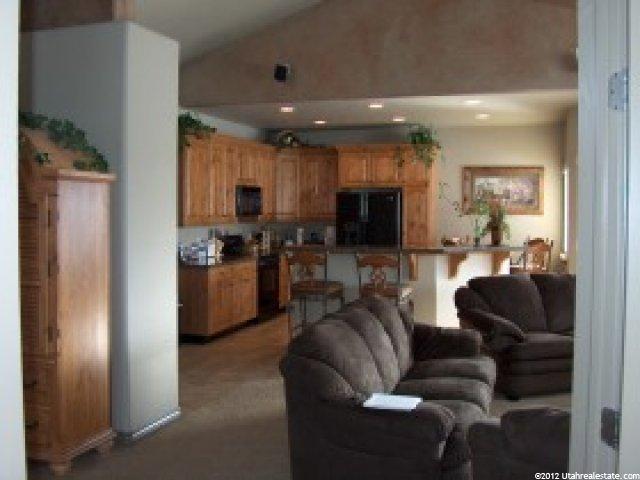3883 Salinas Dr, Riverton, UT 84065 — photo 6