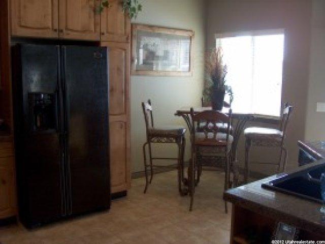 3883 Salinas Dr, Riverton, UT 84065 — photo 7
