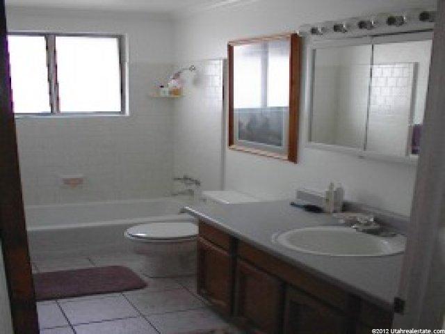 1213 N 700 W, Clinton, UT 84015 — photo 4