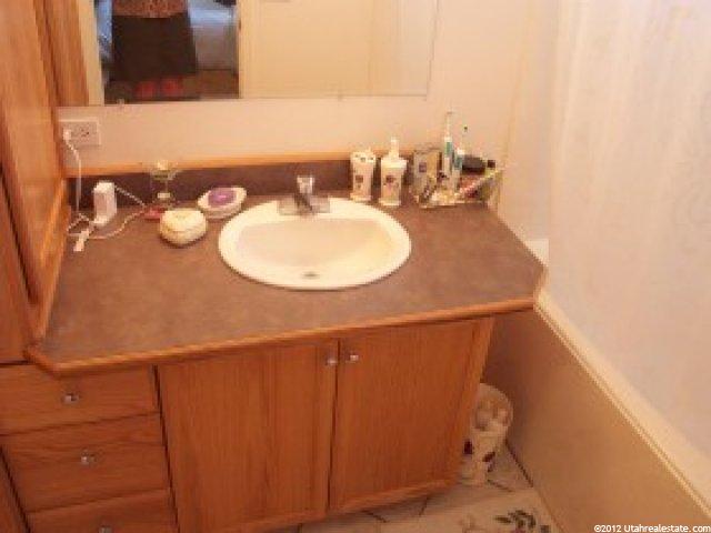 1673 Canyonwoods Dr, Ogden, UT 84404 — photo 7