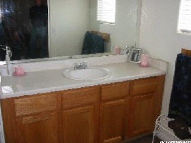1430 N 2100 W, Layton, UT 84041 — photo 3