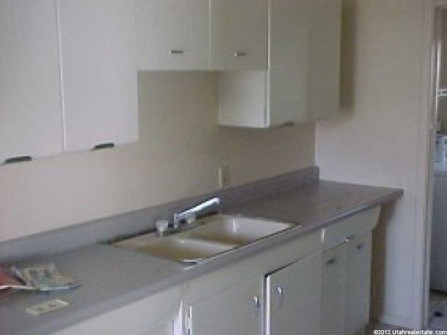 975 Egan St, Layton, UT 84041 — photo 3