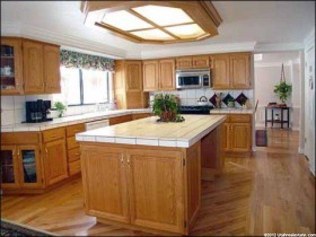 8792 Landover Cir, Sandy, UT 84093 — photo 8