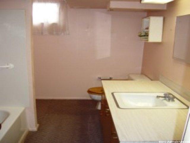 4880 S 2500 W, Roy, UT 84067 — photo 8