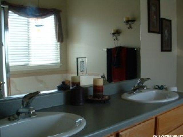2967 W 1950 N, Clinton, UT 84015 — photo 6