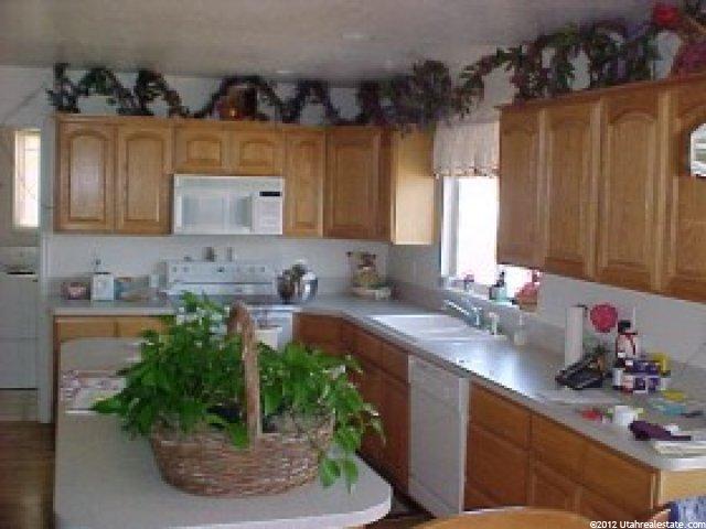 4086 S 900 W, Riverdale, UT 84405 — photo 2