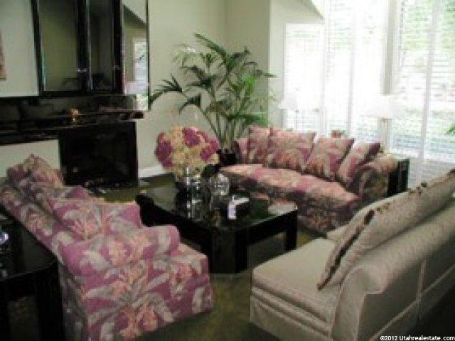 2448 Walker Ln, Holladay, UT 84117 — photo 2