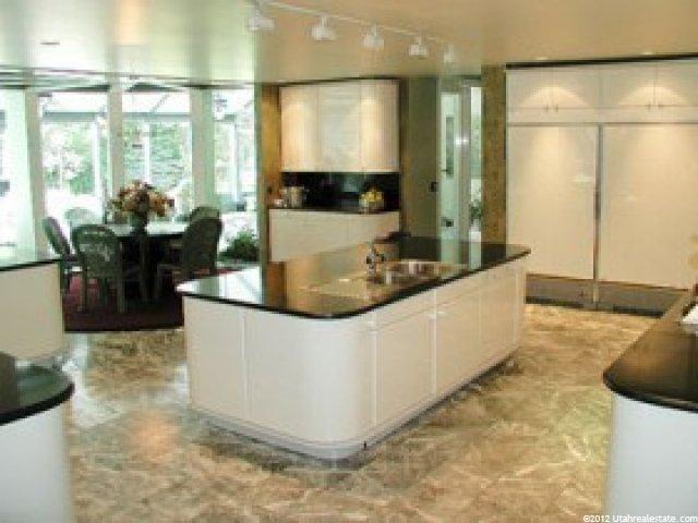 2448 Walker Ln, Holladay, UT 84117 — photo 3