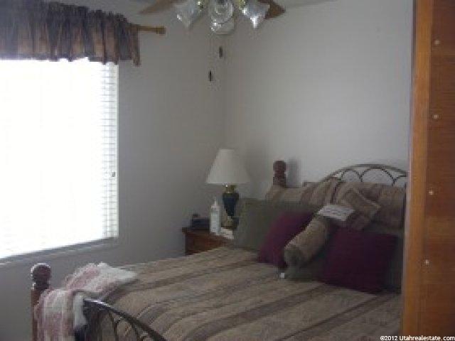 986 S 1025 W, Woods Cross, UT 84087 — photo 4