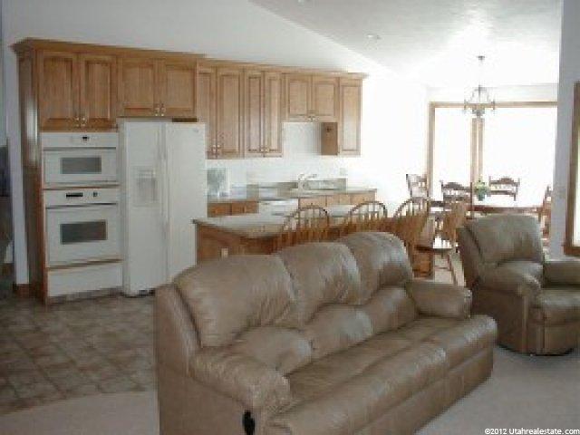 936 Centerville Commons Way, Centerville, UT 84014 — photo 3