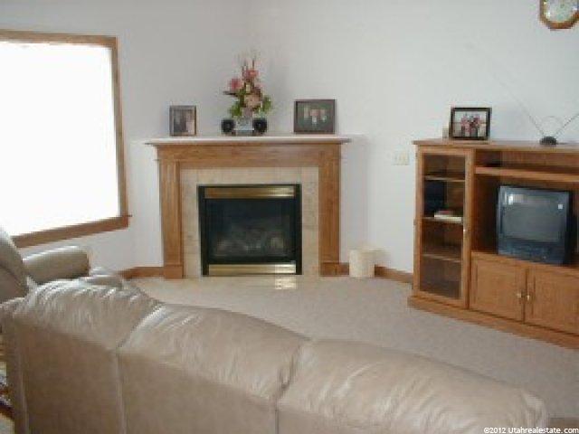 936 Centerville Commons Way, Centerville, UT 84014 — photo 4