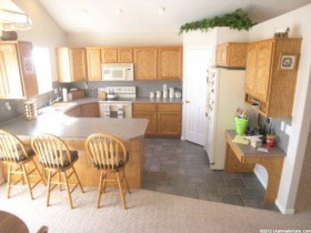 3866 N 2750 W, Farr West, UT 84404 — photo 5