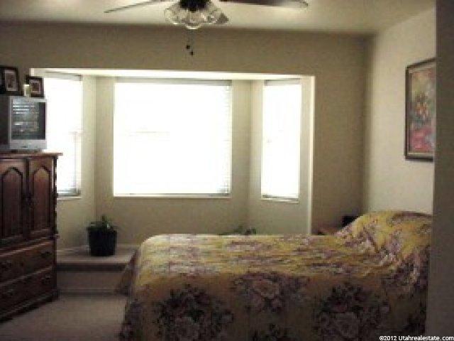 4146 Lily Dr, Roy, UT 84067 — photo 4
