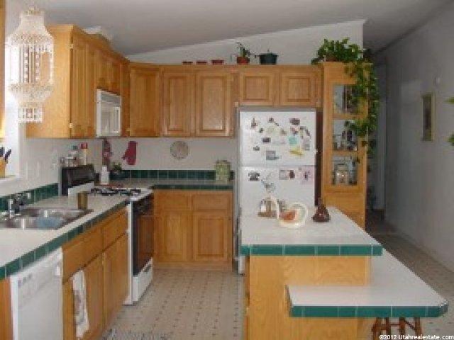 182 West 100 South, Levan, UT 84639 — photo 4