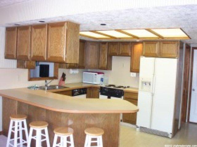 3587 Lexington Dr, Bountiful, UT 84010 — photo 3