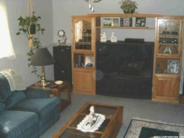 911 W 2350 N, Layton, UT 84041 — photo 3