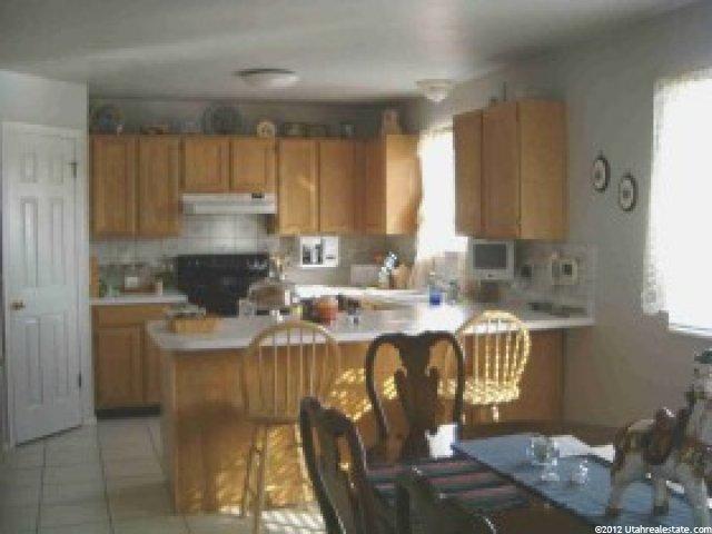 911 W 2350 N, Layton, UT 84041 — photo 4