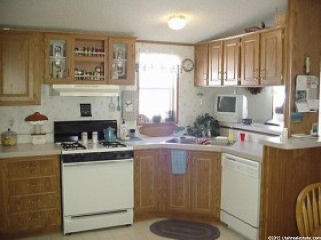 8750 Wild Rose Ln, Portage, UT 84331 — photo 6