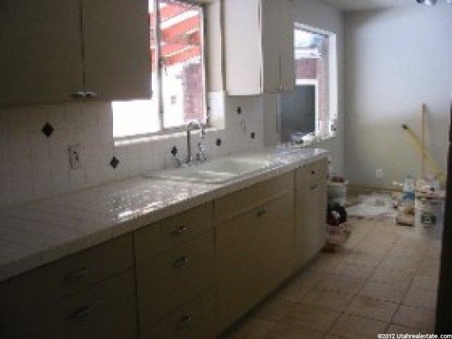 5834 S 129 W, Murray, UT 84107 — photo 2