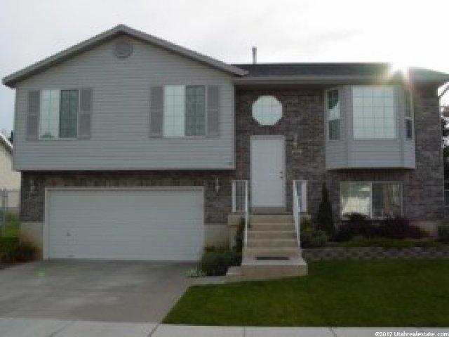 658 N 1260 W, Clinton, UT 84015 — photo 2