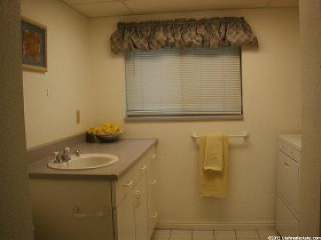 2076 E 10095 S, Sandy, UT 84092 — photo 6