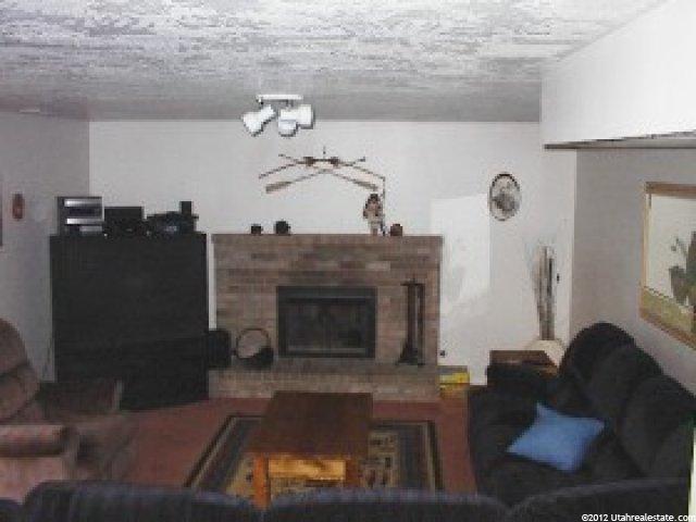 1882 N 300 E, Centerville, UT 84014 — photo 2