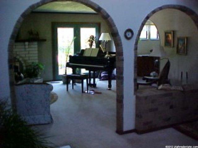 2702 Summerwood Dr, Layton, UT 84040 — photo 3