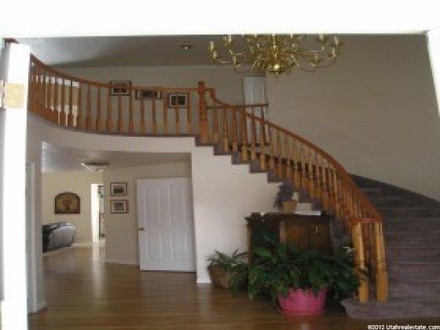 6 Cherry Woods Lane, Sandy, UT 84092 — photo 2