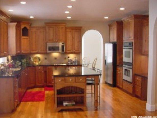 3650 Quiet Ridge Cir, Sandy, UT 84092 — photo 2