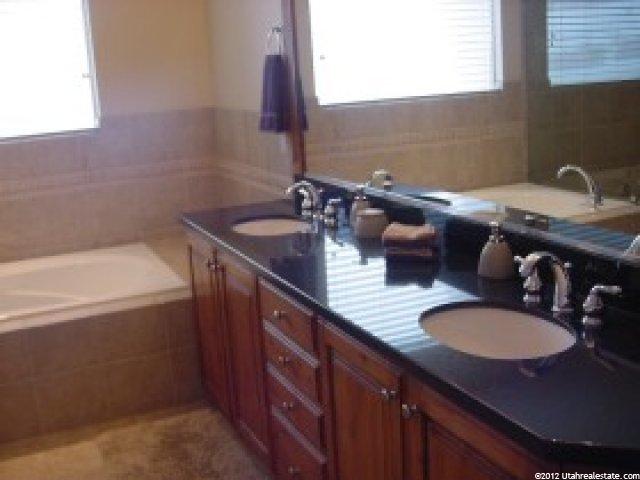 3650 Quiet Ridge Cir, Sandy, UT 84092 — photo 8