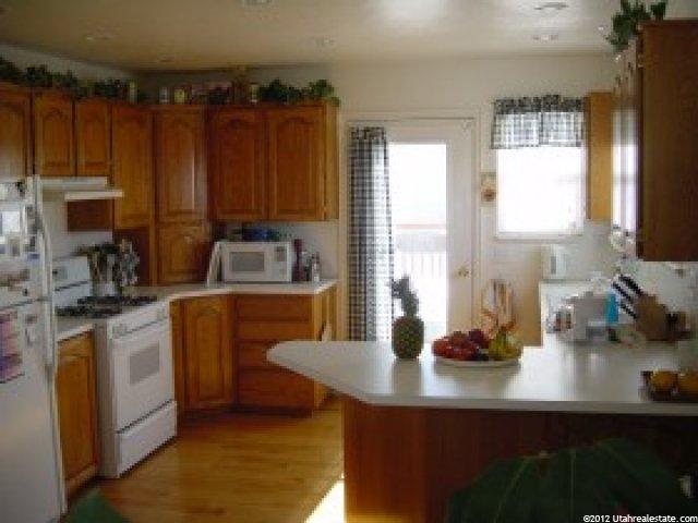 510 E Center St, Providence, UT 84332 — photo 2