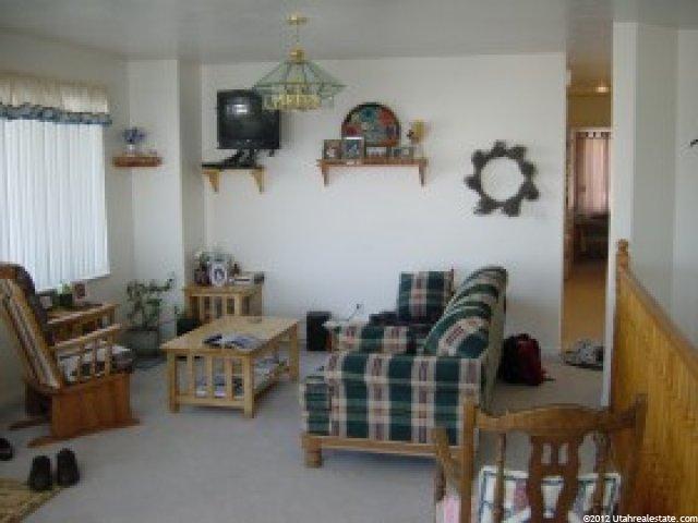 510 E Center St, Providence, UT 84332 — photo 3