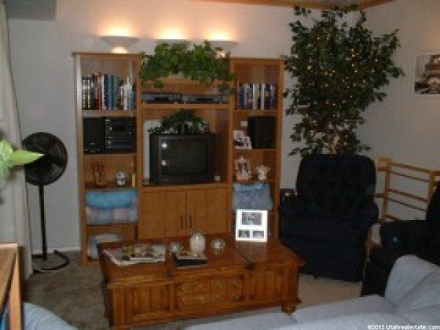 136 E Southwell St #1, Ogden, UT 84404 — photo 2
