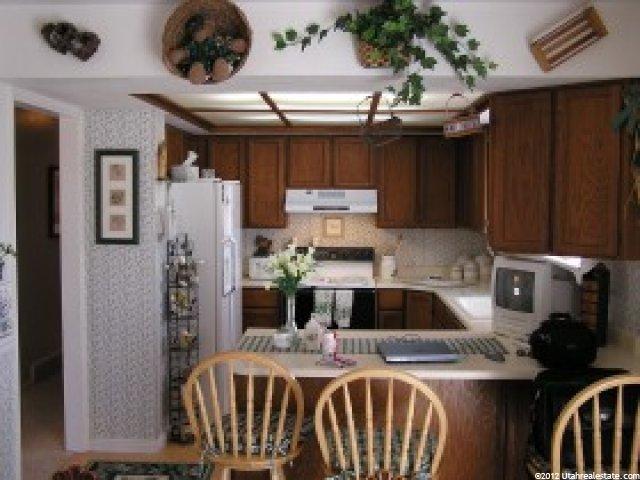 741 W 2350 N, West Bountiful, UT 84087 — photo 2