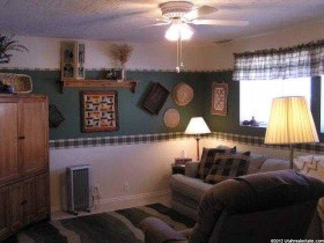 741 W 2350 N, West Bountiful, UT 84087 — photo 4