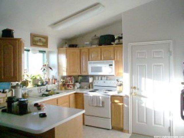 2421 N 50 W, Layton, UT 84041 — photo 4