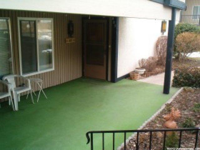 327 Peach Ln, Bountiful, UT 84010 — photo 4