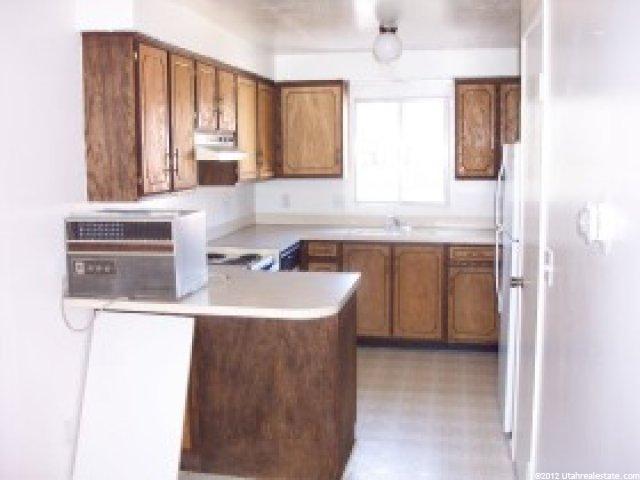 768 W 4375 S, Riverdale, UT 84405 — photo 3
