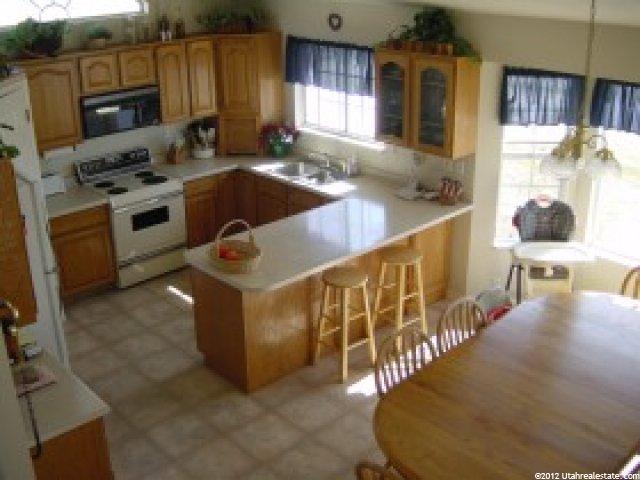 318 E 570 N, Hyde Park, UT 84318 — photo 6