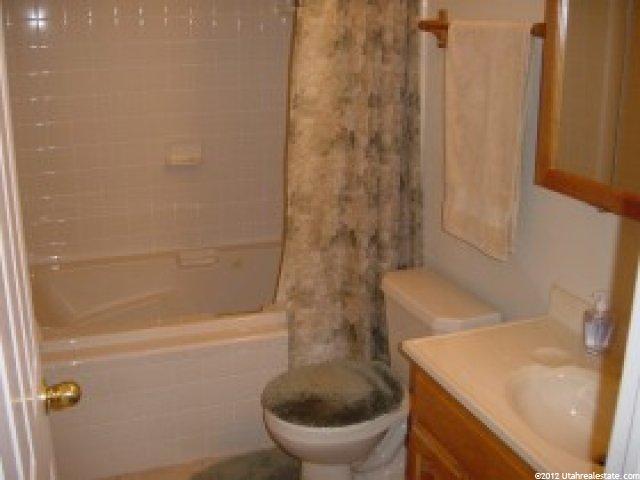 318 E 570 N, Hyde Park, UT 84318 — photo 7